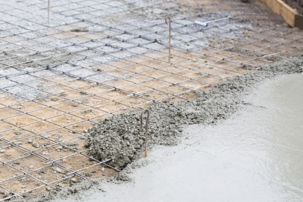 Заливка фундамента гранитный бетон М200 B15